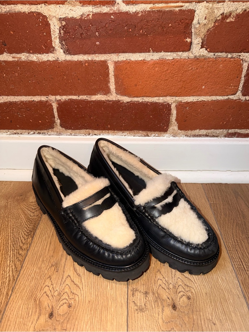G.H. Bass Weejuns Whitney Cozy Shearling Lug Sole Loafers Black Size 8.5